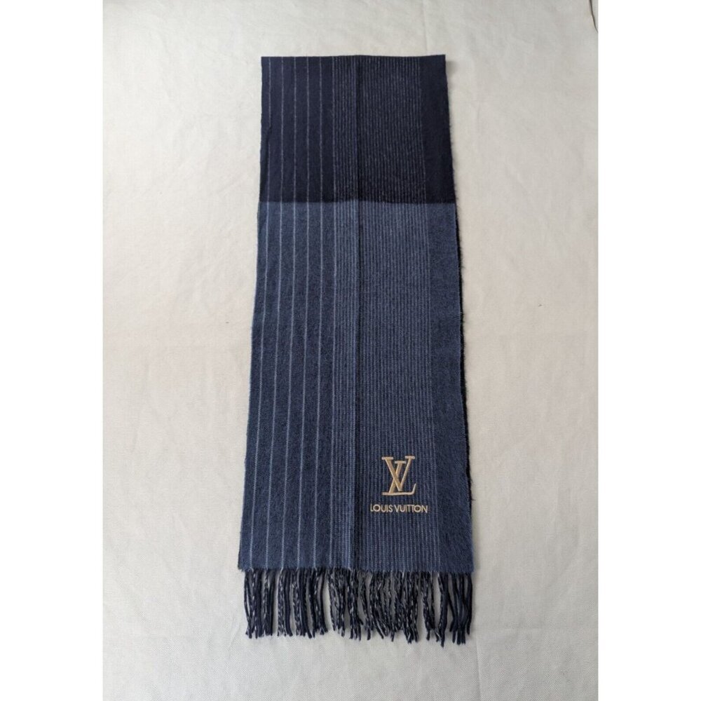 Louis Vuitton LV Logo Genuine Vintage Scarf 100% Cashmere Made in UK. - Picture 4 of 7